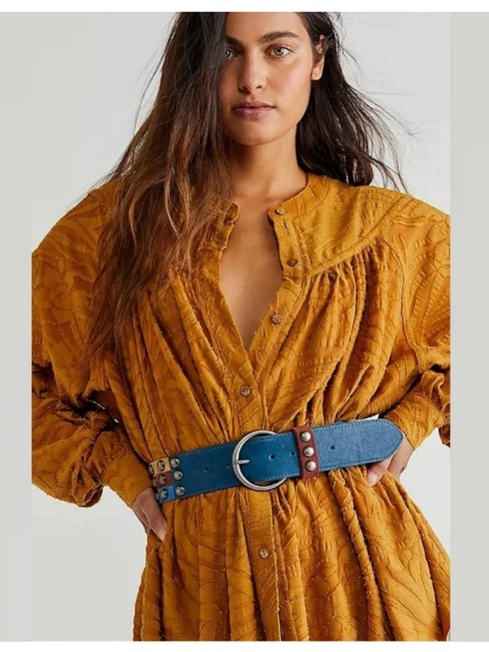 Free People Tops - Free People Can't Stop Dreaming Flowy Tunic Top Western